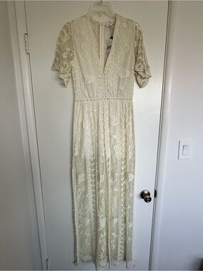Socialite Women's Ivory Lace Maxi Dress
